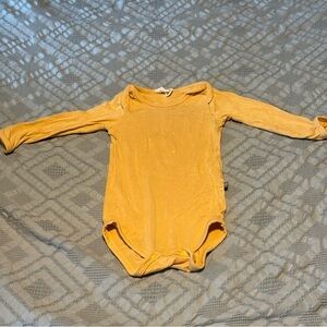 Kyte Baby Bamboo Long Sleeve Onesie 3–6M Honey Retired